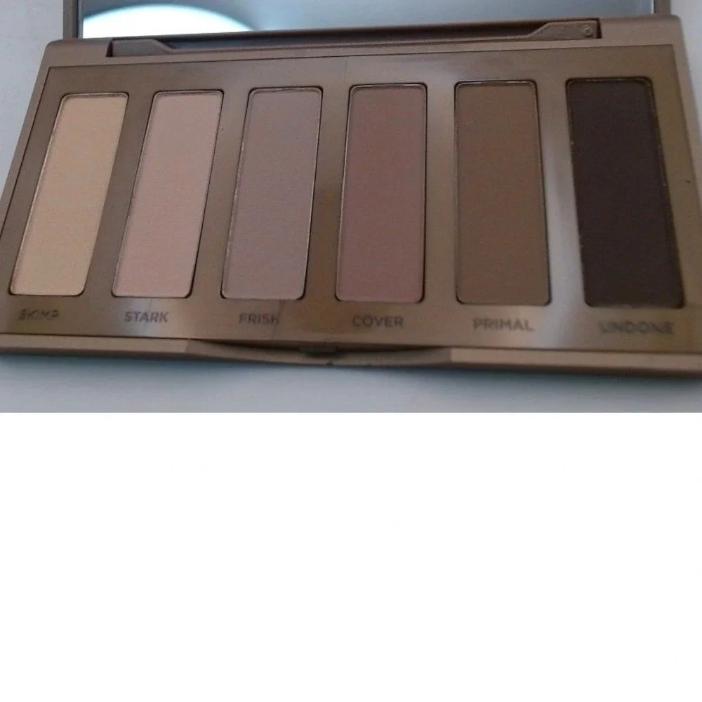 Urban Decay Naked 2 Basics Eyeshadow Palette, BRAND NEW IN BOX
